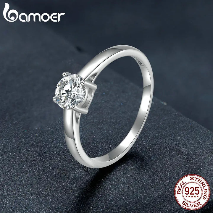 BAMOER Moissanite Ring for Women, 925 Sterling Silver with Platinum Plated Engagement Ring Solitaire 4 Prongs Eternity Band