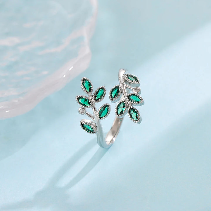 925 Sterling Silver Ring with small emeralds