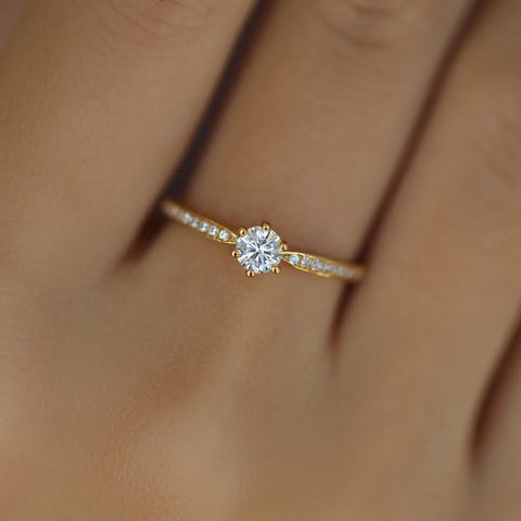 Exquisite Shiny Zirconia Ring in 925 Sterling Silver and 14k Gold Plated
