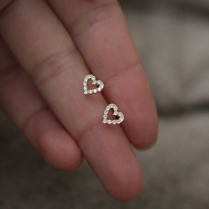 Stainless steel earrings with zirconia and stones